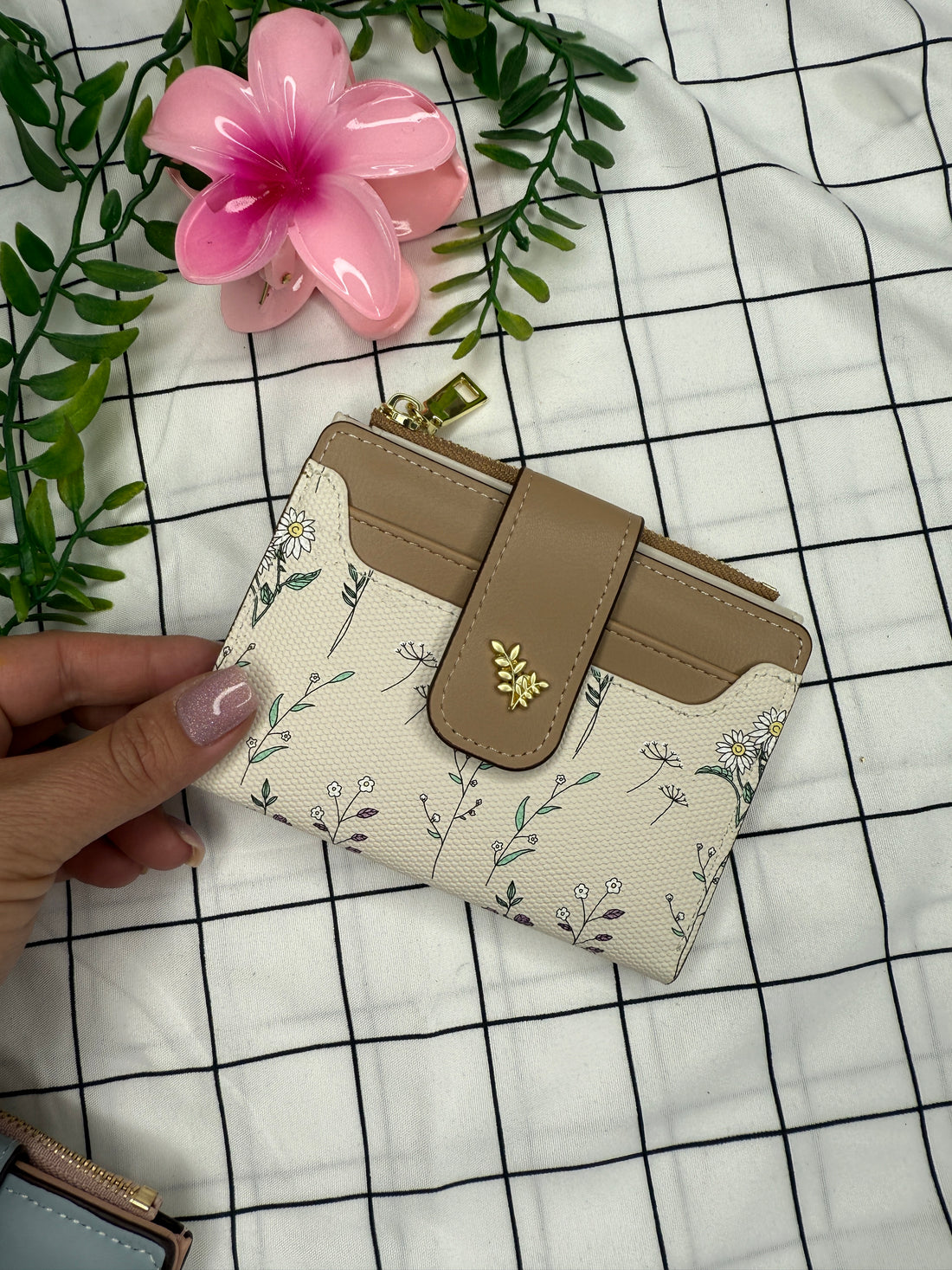 ⁨⁨ארנק לכרטיסים⁩⁩⁩⁩